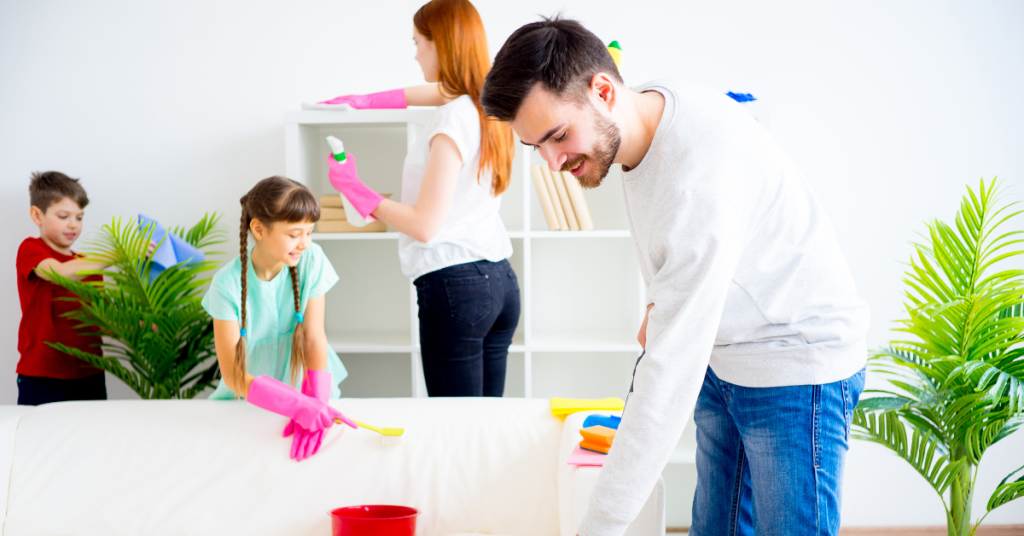 Kids and Cleaning: Fun Ways to Get the Whole Family Involved! 1 Fun Family Cleaning Tips - Expert Advice for Enjoyable Chores